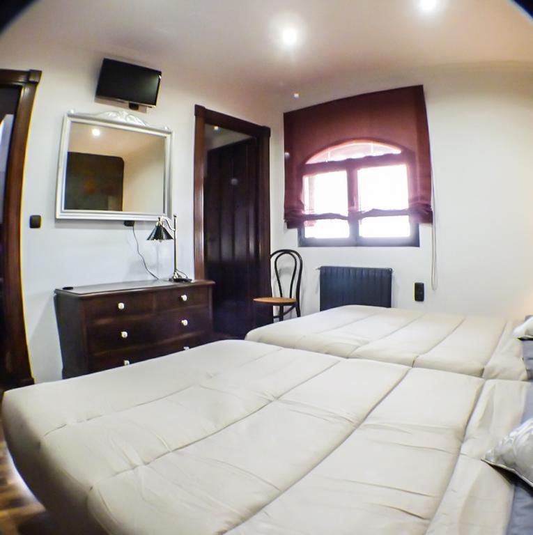 Cortijo de Balsain Green Peaks B&B Country House Alojamiento Rural מראה חיצוני תמונה